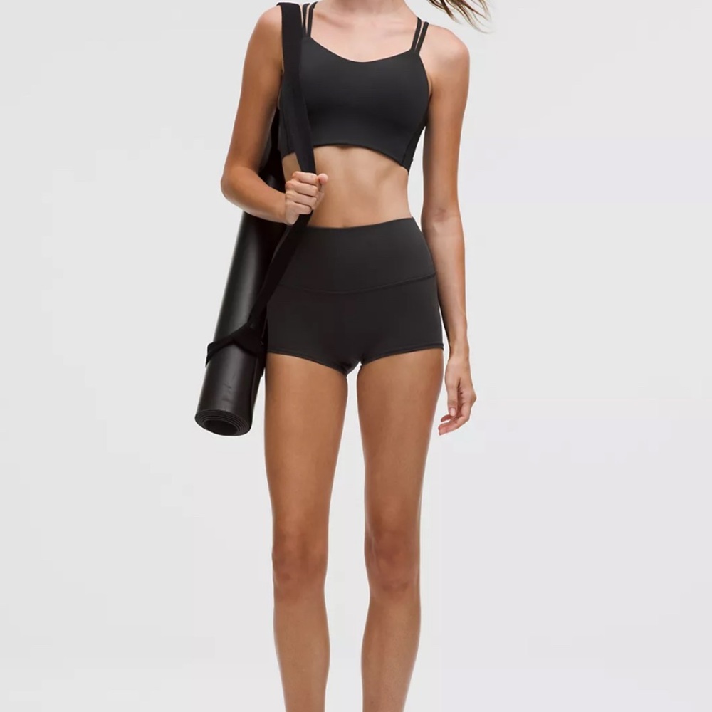 lululemon athletica Women's Black Athletic Shorts - Picture 4 of 5
